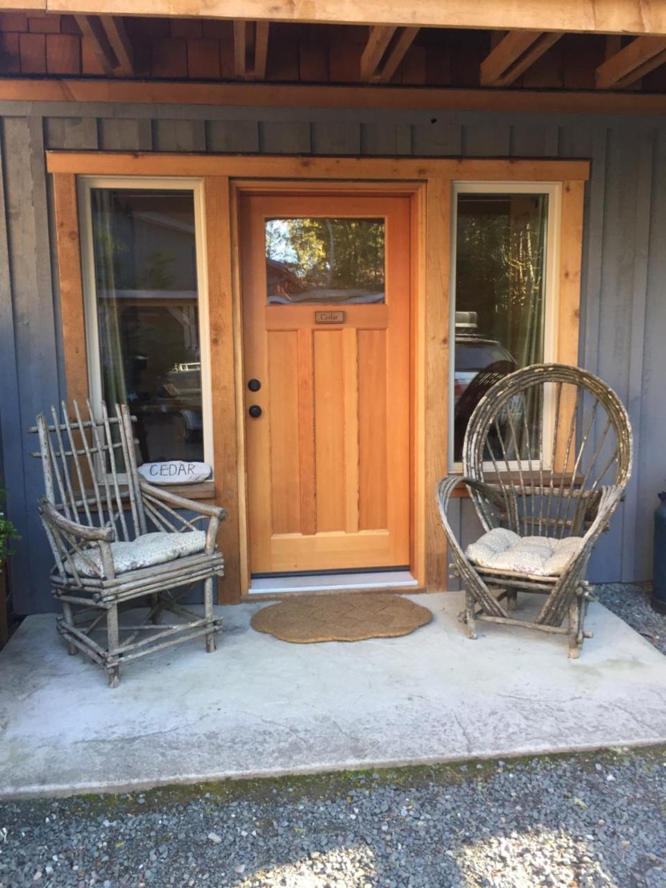 Black Bear Guesthouse Tofino Eksteriør billede